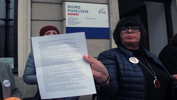 "Protestuję przeciwko..."