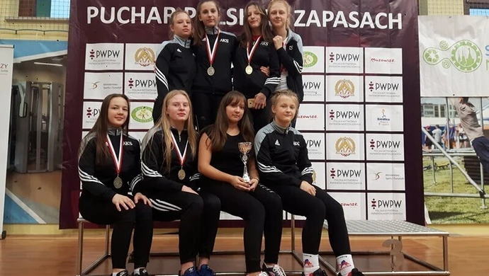 Kapitalny występ piotrkowskich zapaśniczek