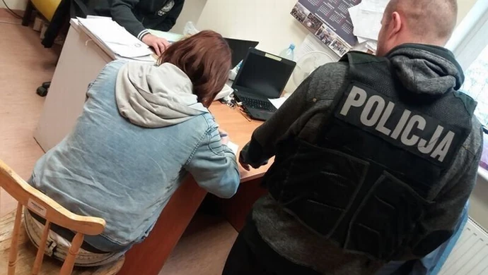 Trio z Piotrkowa przyłapane na kradzieży w łódzkim dyskoncie 