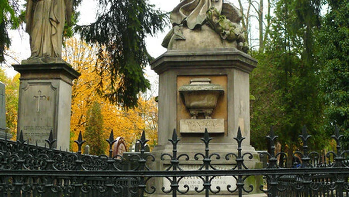 Piotrkowskie nekropolie znane i nieznane