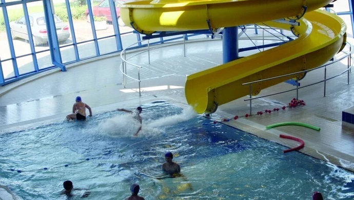 Basen przy Belzackiej ciągle zajęty? 