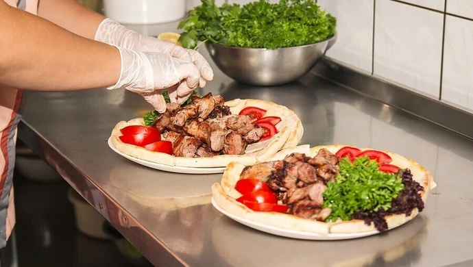 Fosforany mogą być stosowane w kebabach