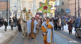 Orszak Trzech Króli w Piotrkowie [GALERIA]