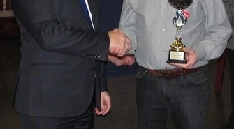 Brydżyści z WTKiT zdobyli puchar burmistrza