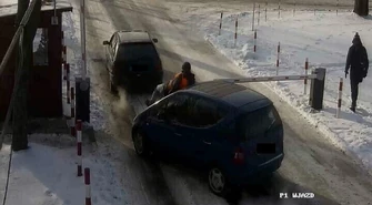 Nie zapłacił i potrącił parkingowego - [VIDEO]