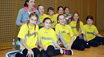 Pierwsze koty za płoty dziewczyn z GUKS Gorzkowice 