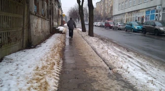 Na chodnikach lodowisko. Piotrkowianie łamali ręce i nogi 