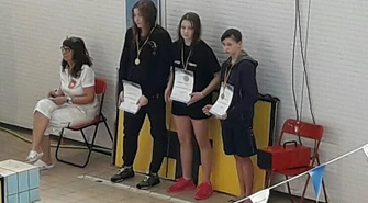 Cztery medale piotrkowskich Delfinków 