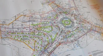 Dlaczego tak dużo znaków przy nowym rondzie Sulejowskim?