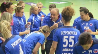 Trener zostaje, skrzydłowe odchodzą