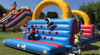 Piknik z czworonogami z okazji Dnia Dziecka