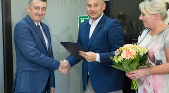 Na fotelach dyrektorskich bez zmian