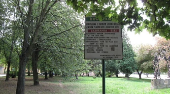 Ławki ze skweru zlikwidowane. Mieszkańcy protestują