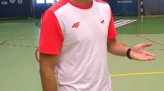 Radek przegrał walkę na MŚ w Paryżu. I odpadł