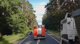 Słyszysz syreny, zjeżdżaj z drogi! [VIDEO]