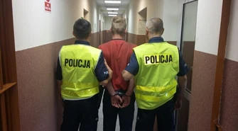 Zabił psa siekierą 