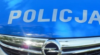 Zostawili go na stacji paliw. Amerykaninowi pomogli policjanci 