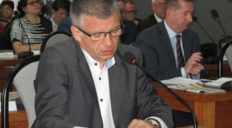 Zakaz sprzedaży alkoholu podczas miejskich imprez? Radny apeluje do prezydenta Piotrkowa 