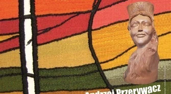 Rzeźba i gobelin w Galerii &#8222;U Panien&#8221; 