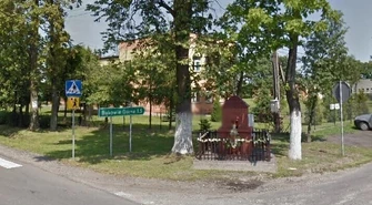 Pijany kierowca wjechał w kapliczkę