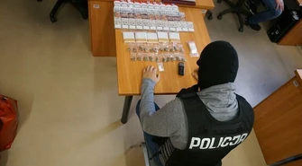 65-latek odpowie za narkotyki