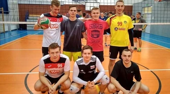 Mikołajkowy turniej siatkarski w Bujnach