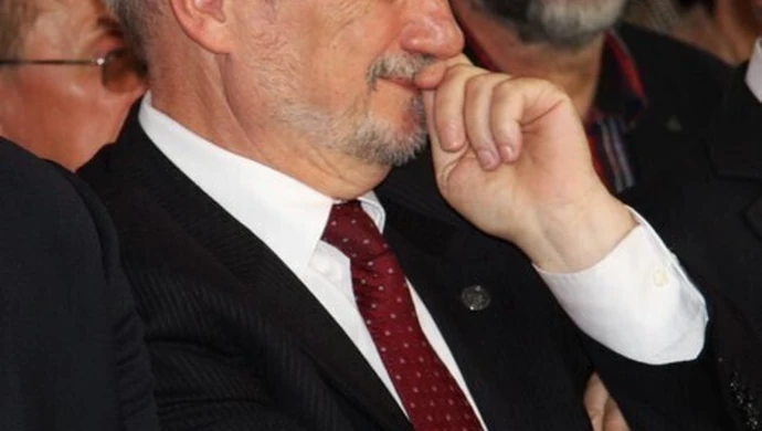 Antoni Macierewicz nie jest już członkiem rządu RP