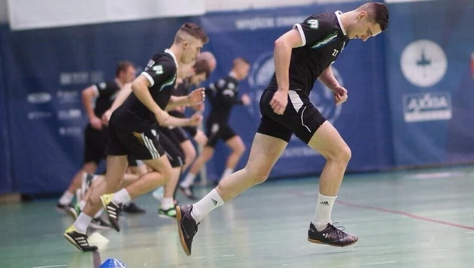  Poloniści wrócili na boisko