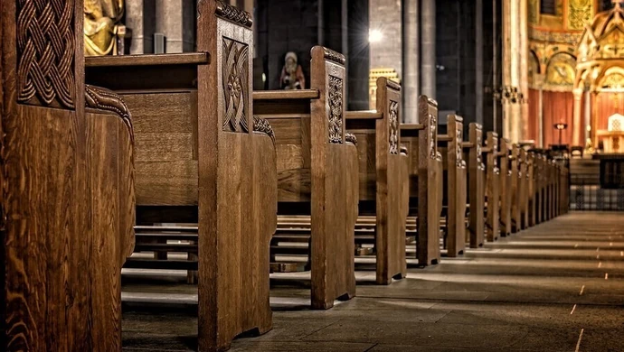 Rzadziej chodzimy w niedzielę na msze św.