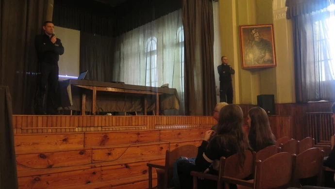 Najwyższy czas zacząć uświadamiać przyszłych kierowców