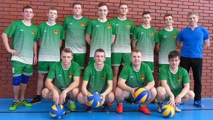 Drużyna z&nbsp;Bujen mistrzem powiatu piotrkowskiego w&nbsp;siatkówce