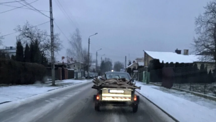 Przyczepa z martwymi sarnami na ulicach Piotrkowa [AKTUALIZACJA]