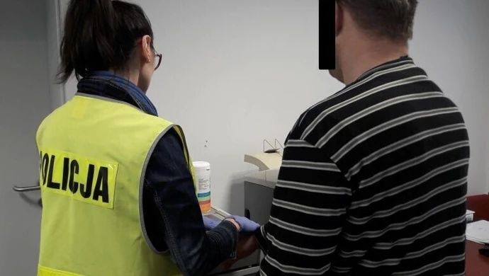 Ukradł bmw, włamał się do citroena 