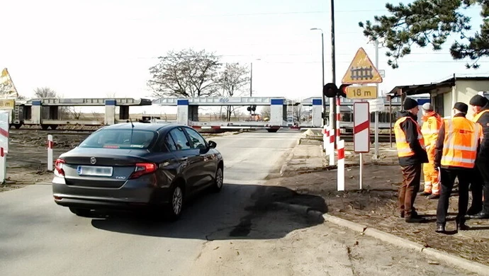 Piotrków. Przejazd na Moryca czynny całą dobę