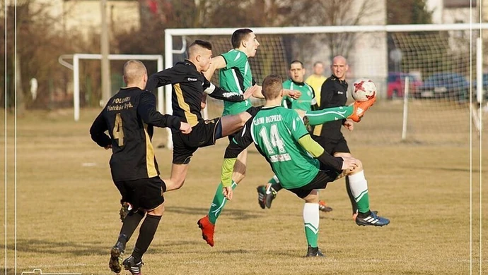 Pierwsze trzy punkty Polonii, Concordia znowu nie grała