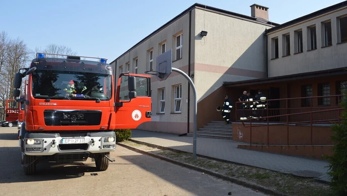 Pożar w Szkole Podstawowej w Sulejowie [AKTUALIZACJA]
