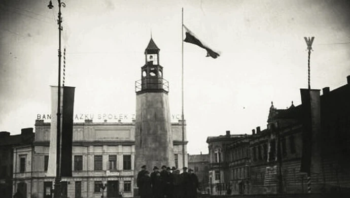 Latarnia morska na placu Kościuszki