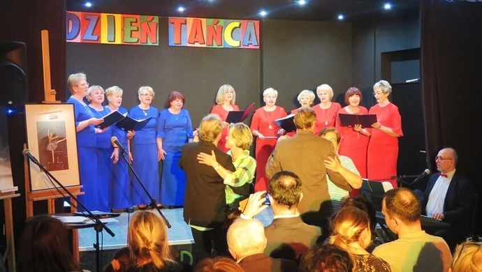 Świętowali Dzień Tańca w OEA MOK