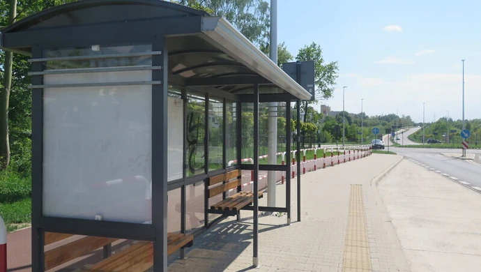 Nieużywane przystanki przy Alei 800-lecia