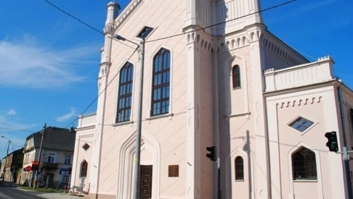 30 tys. zł dla Miejskiej Biblioteki Publicznej w Piotrkowie