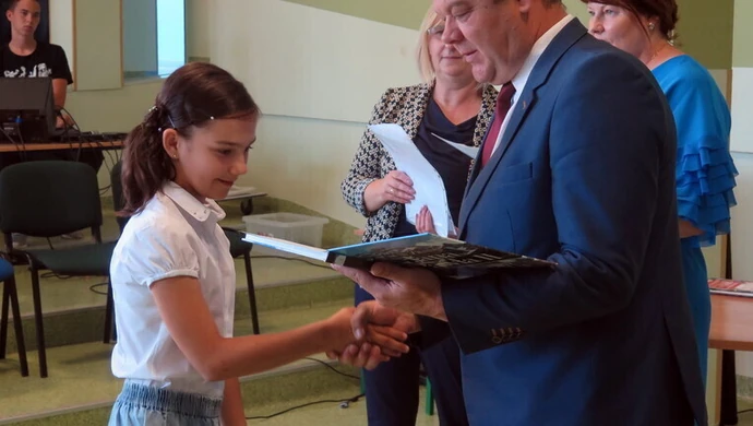 Żywa lekcja patriotyzmu w szkole w Gomulinie