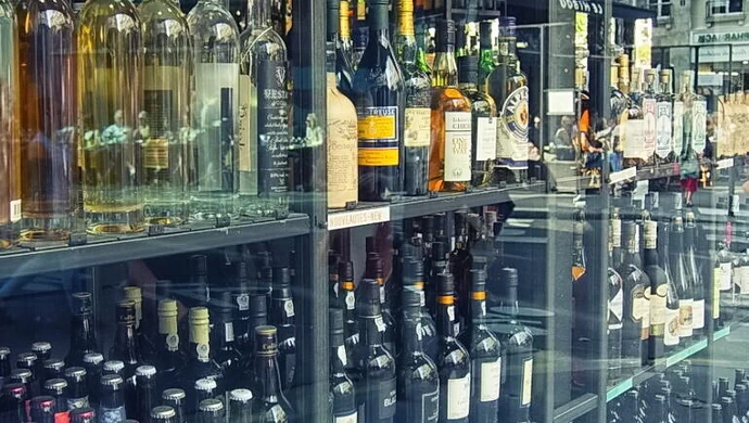 Uwaga piotrkowianie! Od czwartku nie kupicie alkoholu po 23.00 w sklepach i na stacjach paliw 