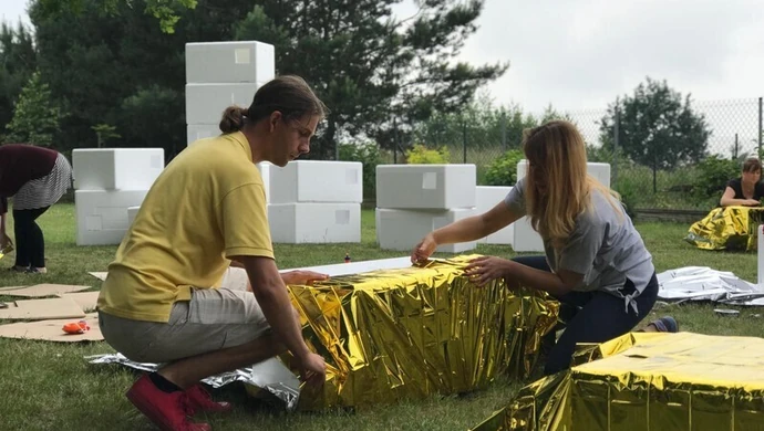 Pomagają wolno żyjącym kotom