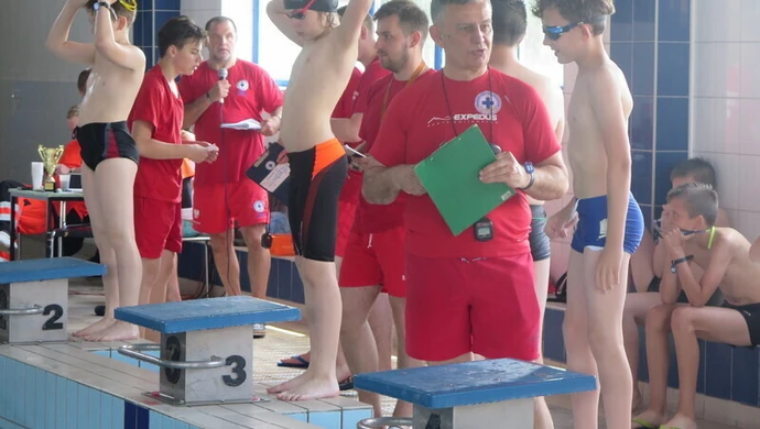 Rodzinne pływanie w Piotrkowie