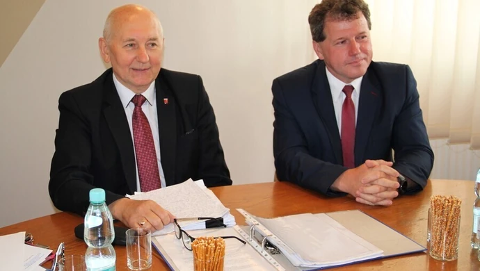 Przyjechali do bliźniczej gminy