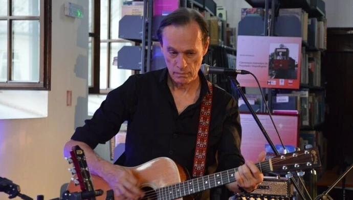 Z Johnem Porterem o muzyce i Piotrkowie