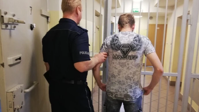 Nastolatkowie przyłapani podczas próby włamania