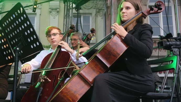 Kameralnie w Rynku Trybunalskim. Ruszyły Trybunały Nalewkowe 