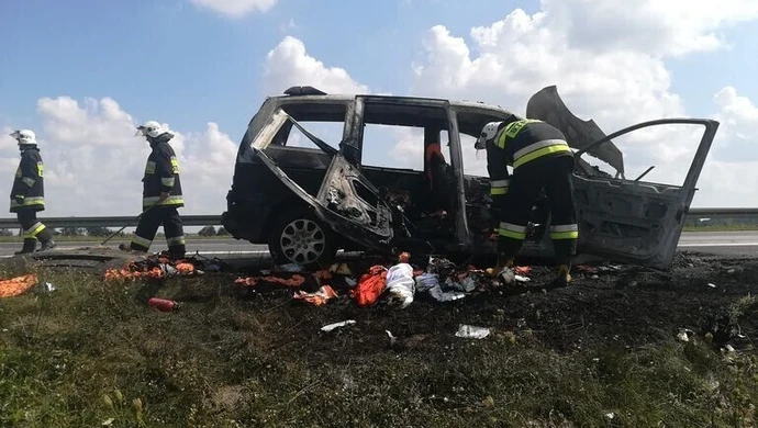 Pożar osobówki na A1