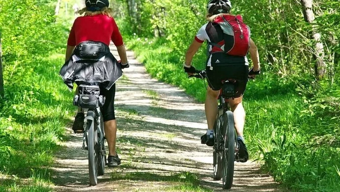 Z cyklu "Przyroda zawsze ci odda..." Mniej śmieci i nowy szlak rowerowy